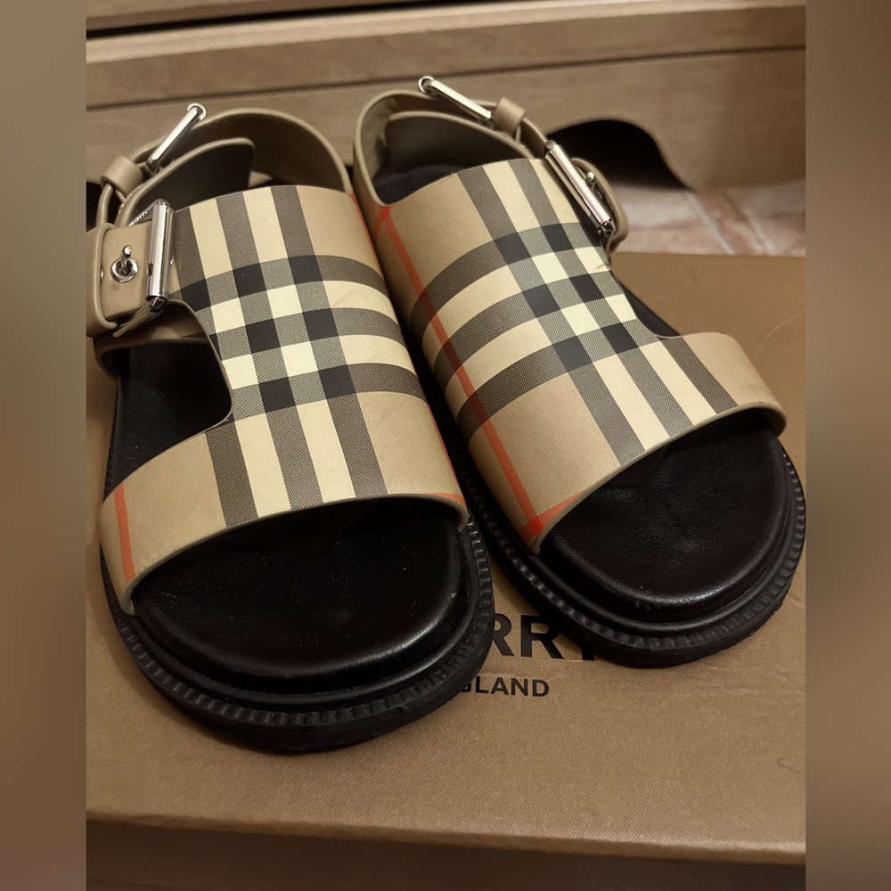 Burberry toddler sandals